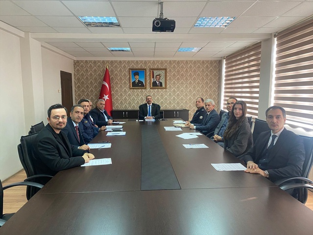 Vize'de çocuk güvenliği taraması yapıldı, KLÜ 31 fidanı toprağa dikti