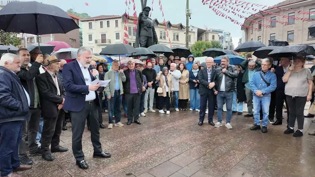 YENİ Parti Giresun'da Halk TV'ye kayyum kararını 81 ilde eş zamanlı protesto etti