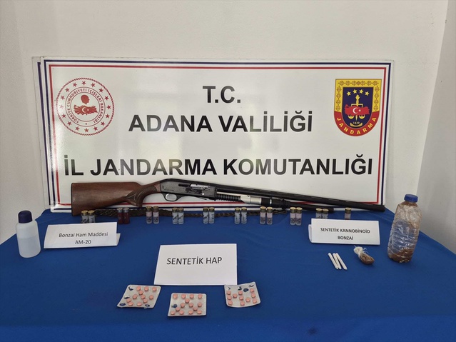 Adana'da 11 adreslik uyuşturucu ve silah operasyonunda 16 şüpheli gözaltına alındı