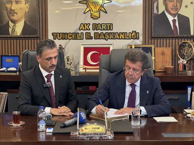 AK Parti'li Zeybekci, Tunceli'de "Türkiye Yüzyılı Buluşmaları" programında konuştu:
