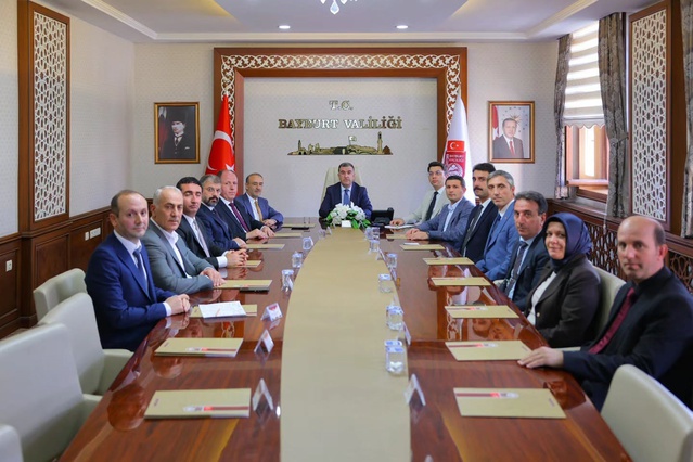 Bayburt'ta İstihdam Kurulu işe yerleştirme ve mesleki eğitimi değerlendirdi