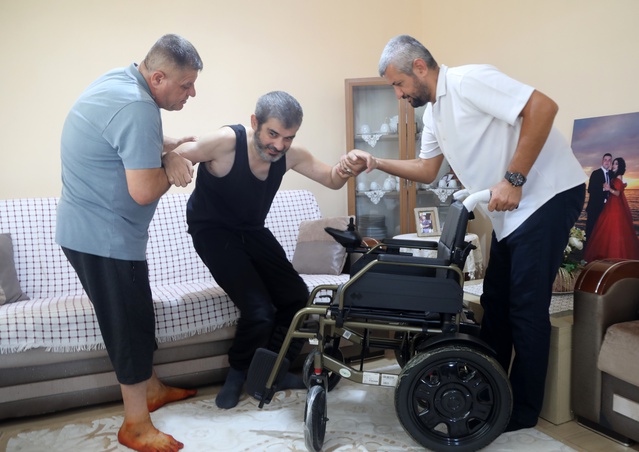 Fatma Yiğit'in vasiyeti üzerine alınan 6 akülü sandalye Antalya'da sahiplerini buldu