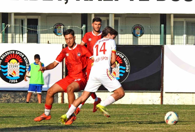 Çeşme Belediyespor, İzmir Süper Amatör Lig'de evinde Yelkispor'a 1-0 yenildi