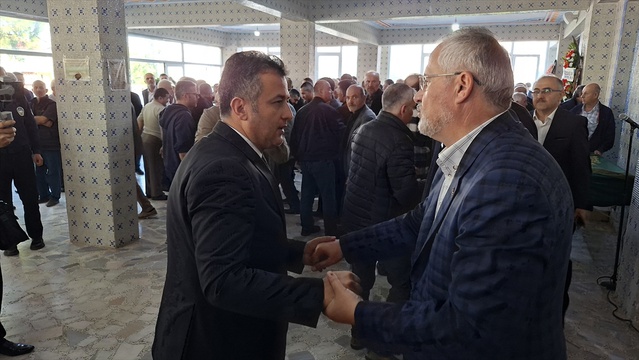 Bafra Belediye Başkanı Hamit Kılıç'ın annesi Seçinfer Kılıç son yolculuğuna uğurlandı