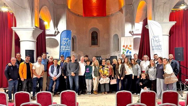 Çeşme'de COP31 söyleşisinde deniz kültürü ve kırılgan topluluklar ele alındı