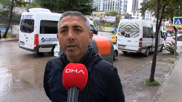 Tuzla'da sağanakta mahsur kalan 41 personel servis şoförlerince tahliye edildi