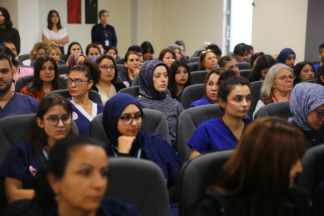 Adana'da Bir Umut Bir Yaşam Projesi'nde Türkiye'de yılda 26 bin tanı vurgulandı