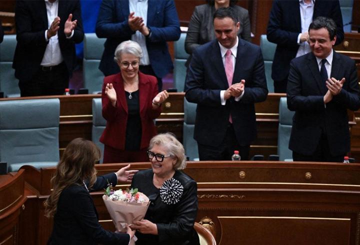 Kosova'da liderlik krizi şartlı kabulle sona erdi