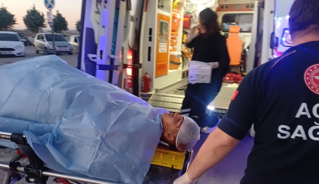 Aksaray Eskil'de minibüse çarpmamak için manevra yapan 14 yaşındaki çocuk ağır yaralandı