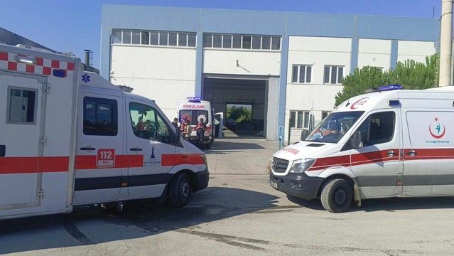 İzmir Torbalı'da metal fabrikasında patlama meydana geldi, 3'ü ağır 7 işçi yaralandı