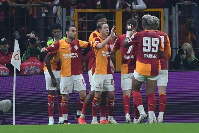 Galatasaray, RAMS Park'taki 18. Fenerbahçe derbisinde 2-1 kazanarak 7. galibiyetini aldı