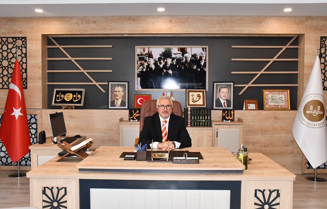 Kütahya İl Müftüsü Hasan İzmirli görevine başladı