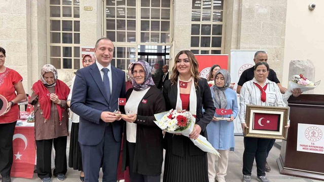 Tarsus'ta Cumhuriyet'in 103. yılı için düzenlenen yarışmaya 50 üretici katıldı
