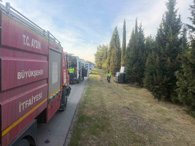 Aydın Germencik'te otomobil yoldan çıktı, kazada 2 kişi yaralandı