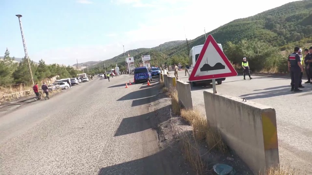 Manisa Soma'da madende göçük, 2 işçi kurtarıldı; 5 işçi için arama sürüyor