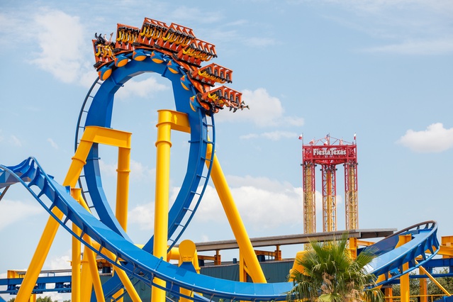 Georgia'da hız treni kazasında 1 kişi öldü, Six Flags benzer araçları geçici kapattı