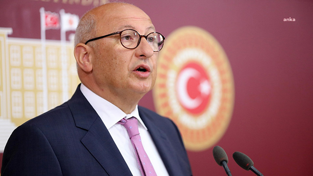 Çakırözer, Mersin'deki gözaltılara 'Sandık geldiğinde millet dersinizi verecek' dedi