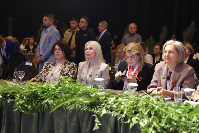 Gaziantep'teki forumda kadınların iklim liderliği ve COP31 perspektifi ele alındı
