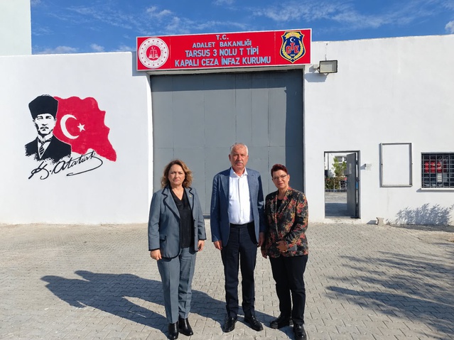 CHP'li Şevkin, Tarsus Cezaevi'nde tutuklu Mersin belediye başkanlarını ziyaret etti