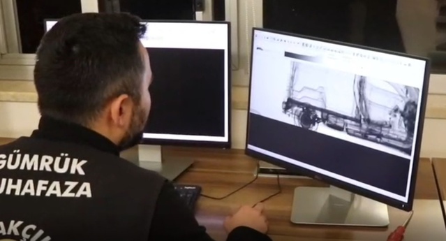 İpsala'dan girişte 17 bin 121 kapsül uyuşturucu ele geçirildi, sürücü tutuklandı