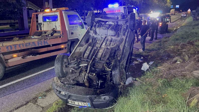 Samsun Canik'te ticari araç 30 metreden Atatürk Bulvarı'na düştü, 1 kişi yaralandı