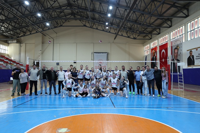 Osmancık Belediyespor, Kadınlar 2. Ligi'nde Sivas Pars Akademi'yi 3-0 mağlup etti