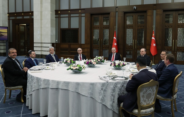 Erdoğan yüksek mahkeme başkanlarıyla bir araya geldi