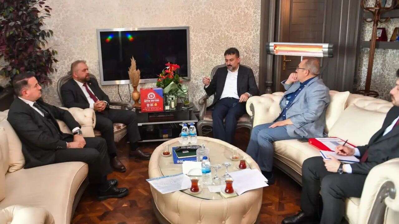 AKK Başkanı Halil İbrahim Yılmaz, Tiysat Yönetim Kurulu Başkanı Erdinç Yaşrin'i ağırladı