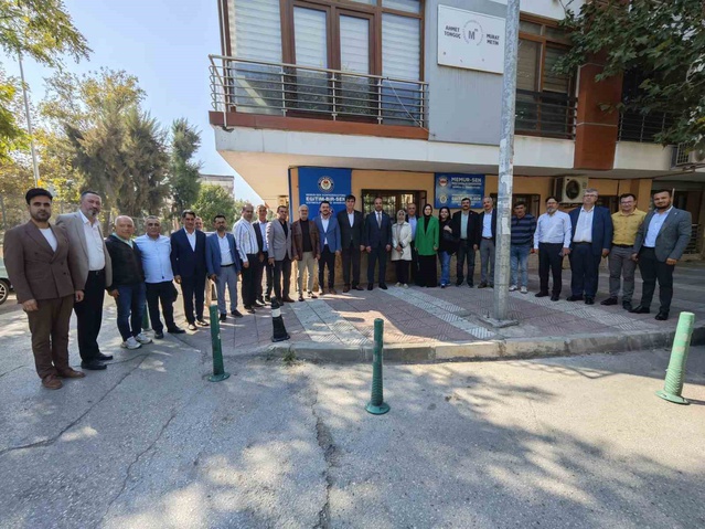 AK Partili Gültekin, Memur-Sen Manisa'da mali ve özlük taleplerine takip sözü verdi