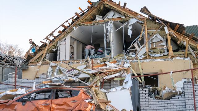 Ukrayna: Rusya'nın Zaporijya kentine düzenlediği saldırıda 8 kişi öldü