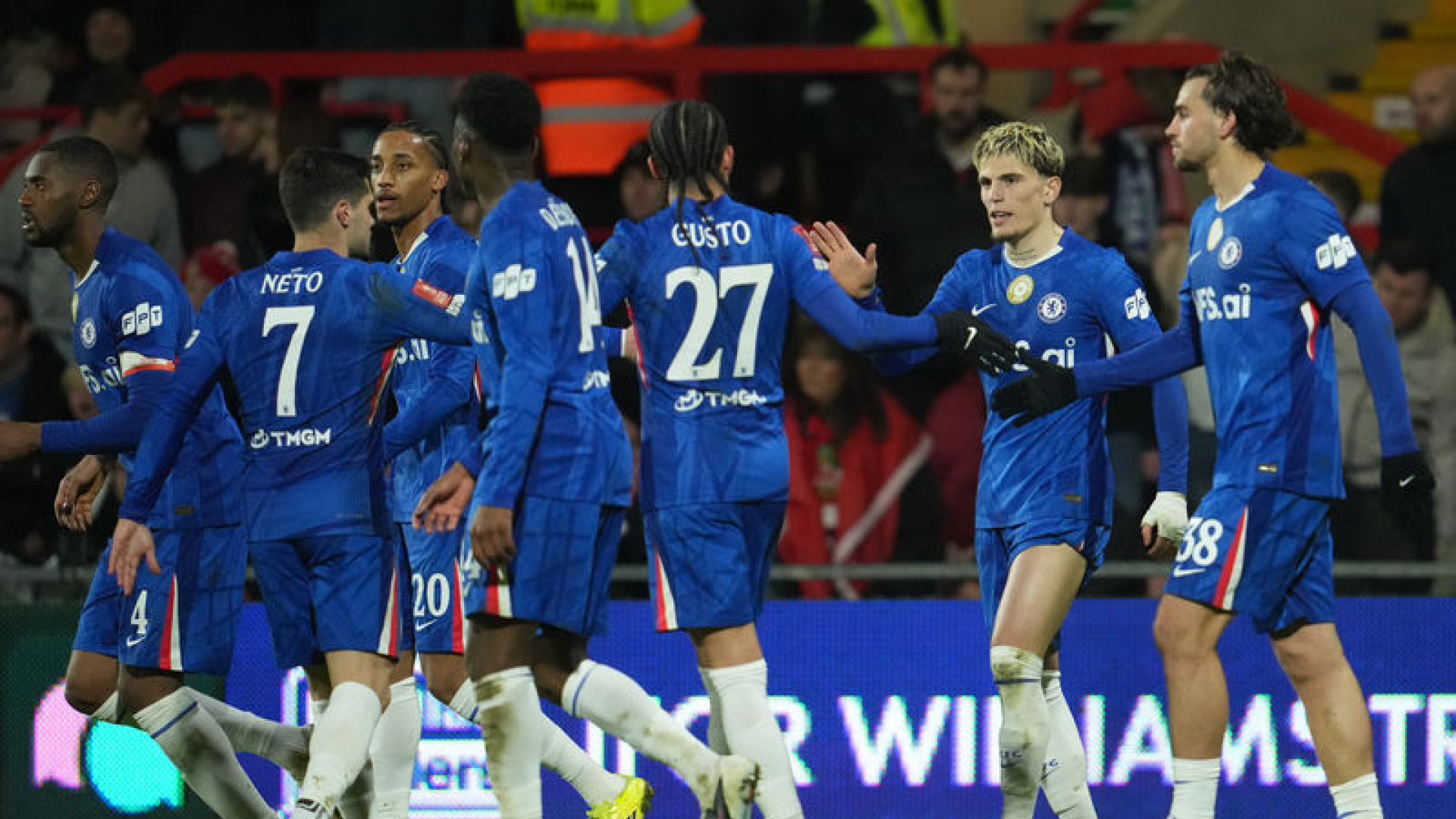 Chelsea'den 5 gollü galibiyet!