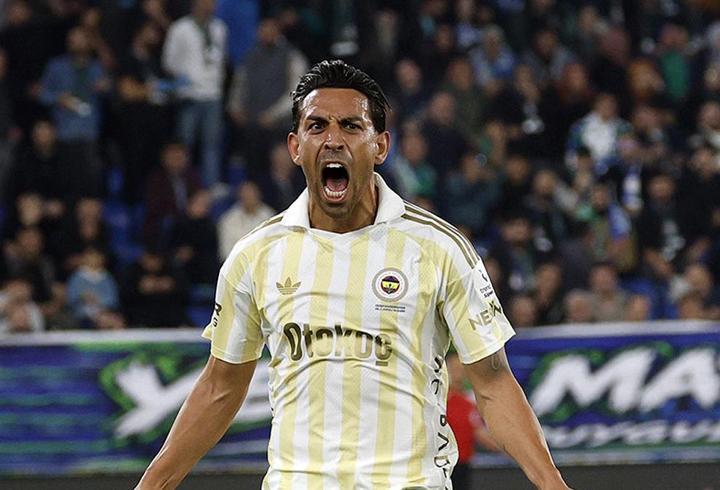 Süper Lig'in en iyisi İrfan Can Kahveci oldu