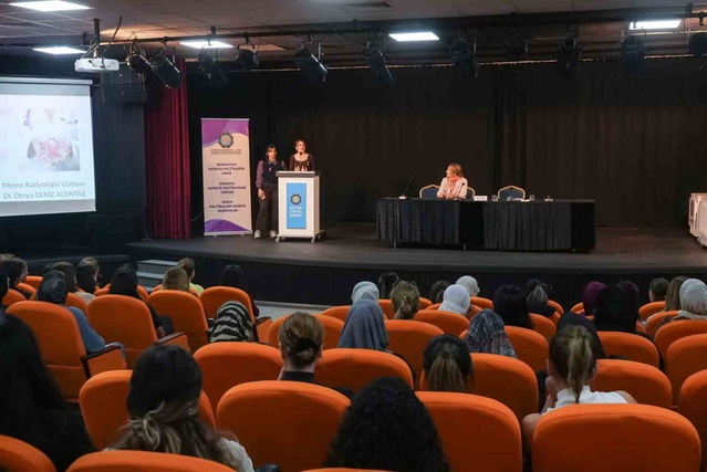 Diyarbakır Büyükşehir Belediyesi meme kanserinde erken tanı söyleşisi düzenledi