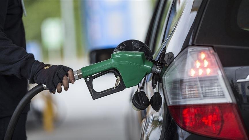 Benzine kademeli ÖTV artışı. Kasım ve Aralık'ta da artacak