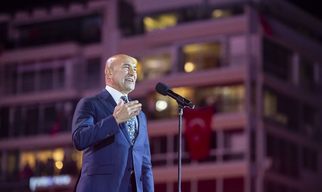 Tutuklu eski İzmir Büyükşehir Belediye Başkanı Soyer, İzmirlilere umut çağrısı yaptı