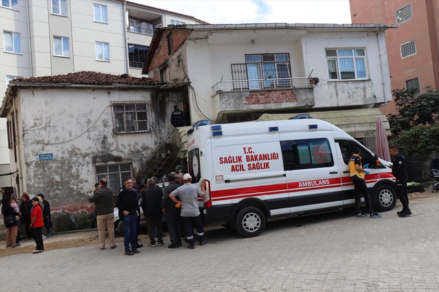 Ordu Ünye'de 64 yaşındaki kişi evinde hareketsiz bulundu, öldüğü belirlendi