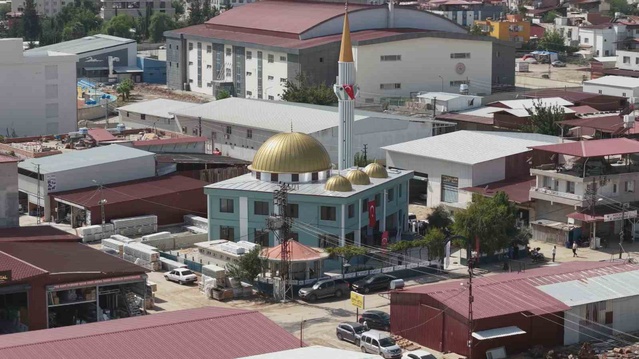 Hatay Kırıkhan'da 137'nci cami, Vali Masatlı'nın katılımıyla ibadete açıldı.