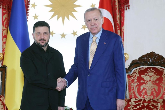 Ukrayna Devlet Başkanı Zelenski, İstanbul'da! Cumhurbaşkanı Erdoğan ile Dolmabahçe'deki görüşmesi başladı