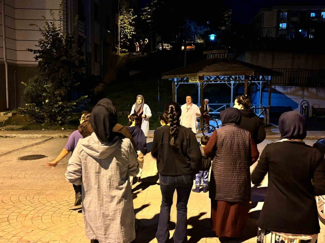 Düzce İl Sağlık Müdürlüğü Gölyaka'da 'Mahallemde Hareket Var' etkinliği düzenledi