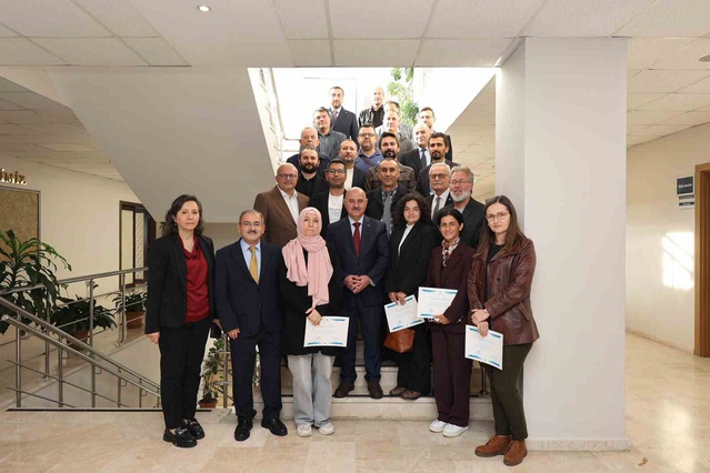 Düzce Üniversitesi'nden 37 akademisyen Top1000'da ilk yüzde 2'lik dilime girdi