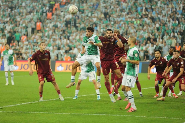1. Lig'in 9. haftasında Mardin 1969 Spor, deplasmanda Bursaspor'u 2-1 mağlup etti