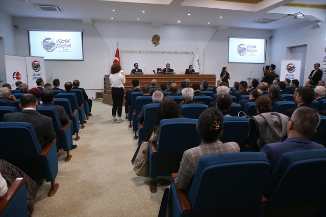 Vali Yılmaz, Vizyon Eskişehir 2036 tanıtımında birlikte hareket çağrısı yaptı