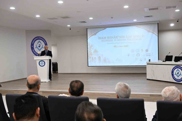 Denizli Valisi Köşger, sempozyumda hadis ve sünnetin doğru anlaşılmasını vurguladı