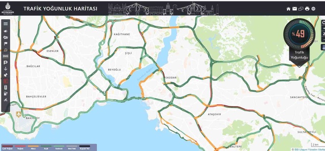 İstanbul'da sabah trafiği yüzde 49 ölçüldü, vatandaşlar rüzgarda zorlandı