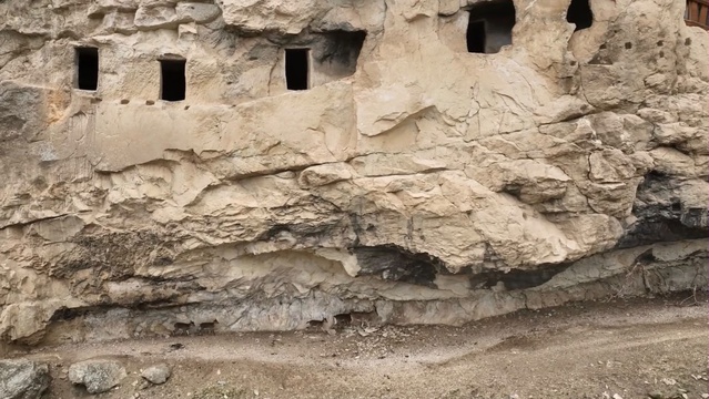 Tunceli Çemişgezek'te yaban keçileri 25 odalı İn Delikleri'nde dronla görüntülendi