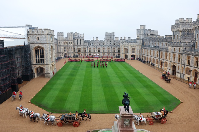 Windsor'daki yemekte Arapça hadis: Kral Charles, Umman halkına ilişkin sözleri okudu