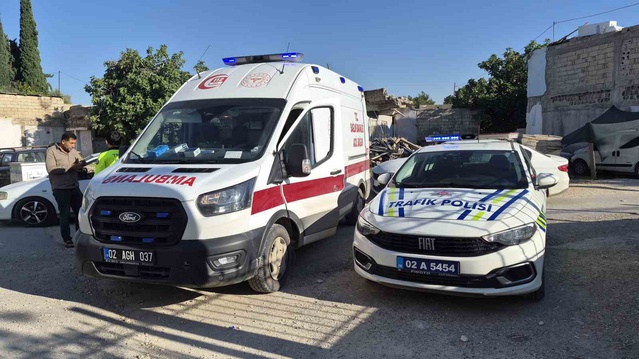Adıyaman Musalla Mahallesi'nde bisikletin otomobile çarpmasıyla 1 kişi yaralandı