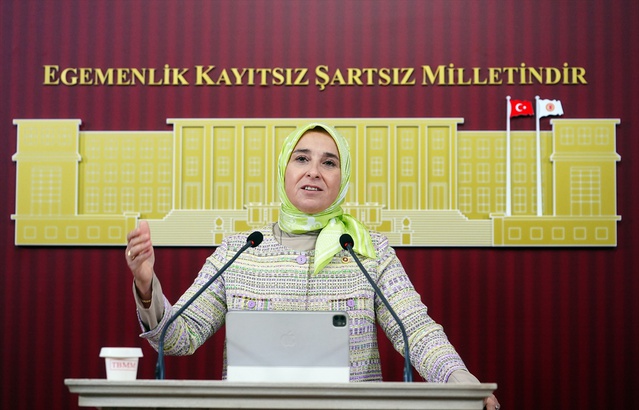 Elif Esen, Maltepe'de 5 kişinin öldüğü binayı anıp acil riskli bina taraması istedi