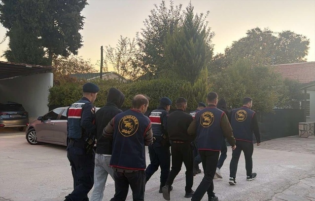 Denizli'de yaşlıları korkutan dolandırıcılık iddiasında 7 şüpheli gözaltına alındı