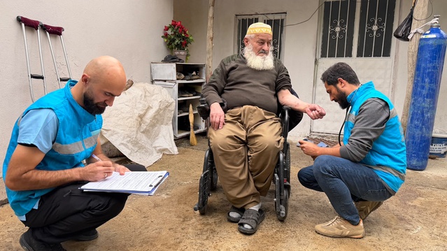 Kazakistanlı doktorun ekibi Hakkari Derecik'te 96 hastayı evde düzenli kontrol ediyor